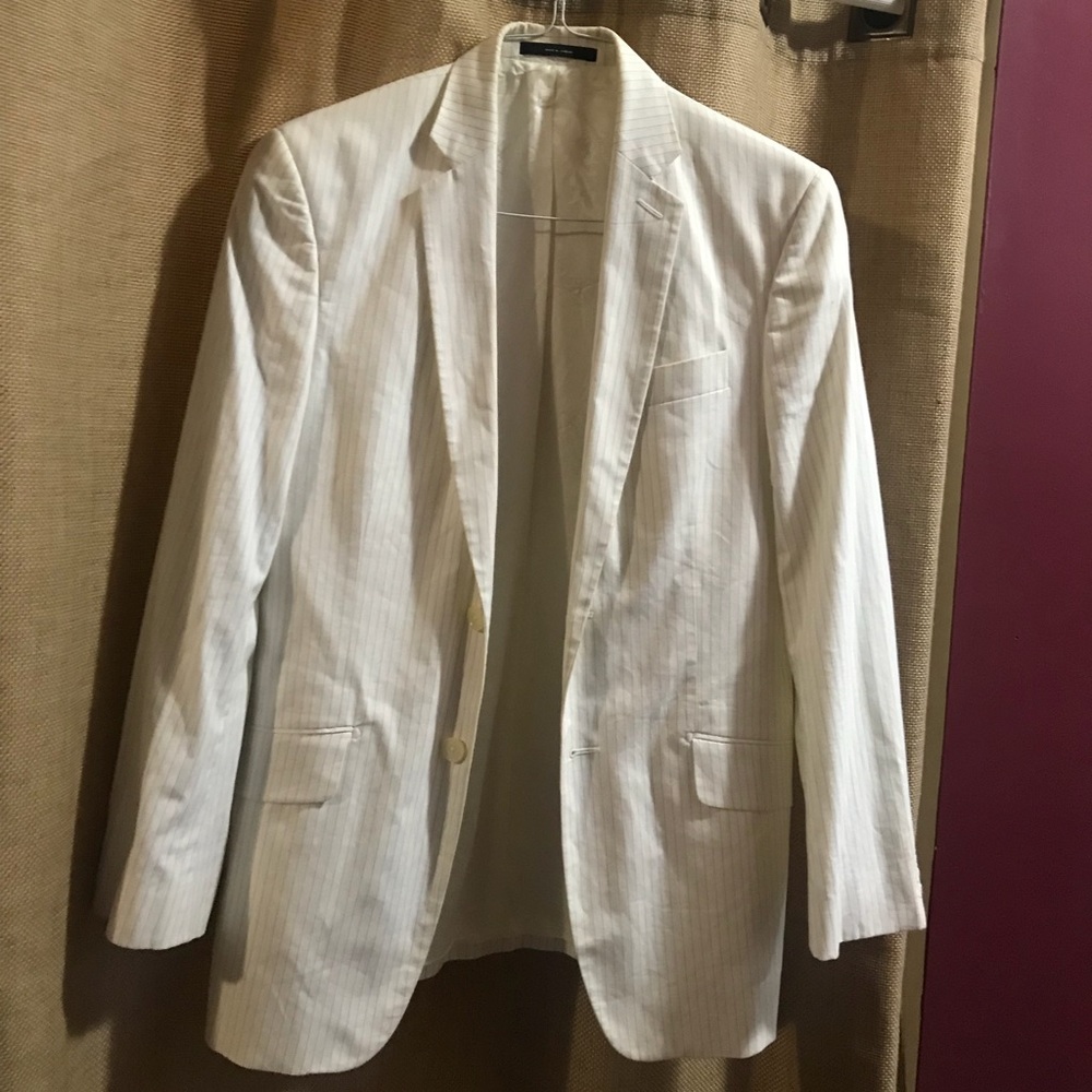 Men’s Express summer dinner jacket.